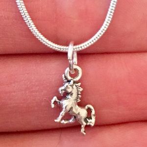 Beautiful NWOT sterling unicorn pendant!